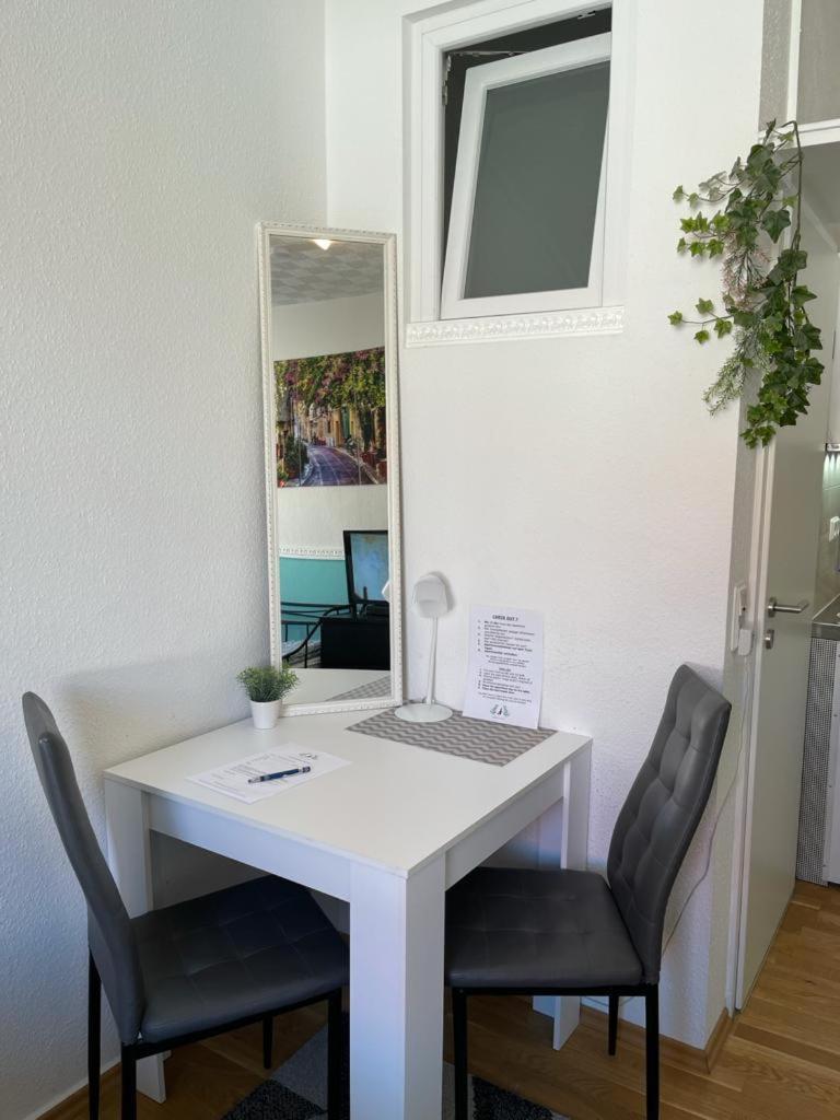 Apartment In Der Innenstadt เกิตทิงเงน ภายนอก รูปภาพ